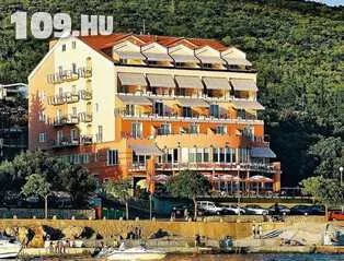 Marina hotel Selce, 2+1 ágyas szobában reggelivel 23 840 Ft-tól