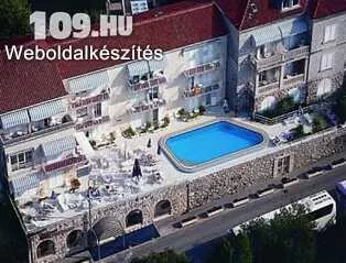 Komodor hotel Dubrovnik, 2 ágyas szobában félpanzióval 15 930 Ft-tól